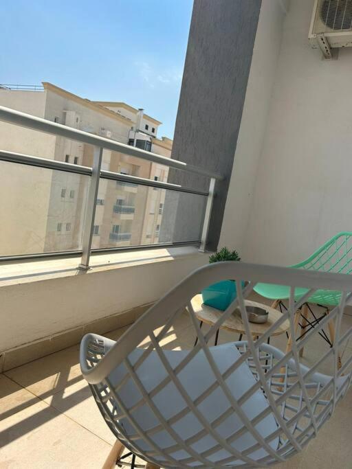 Cosy Et Spacieux, Avec Balcon Ariana Buitenkant foto